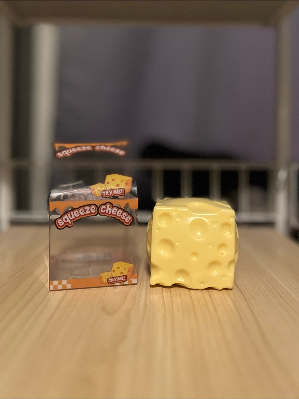 Mini Crunchy Cheese Squishy - Picture 3 of 3